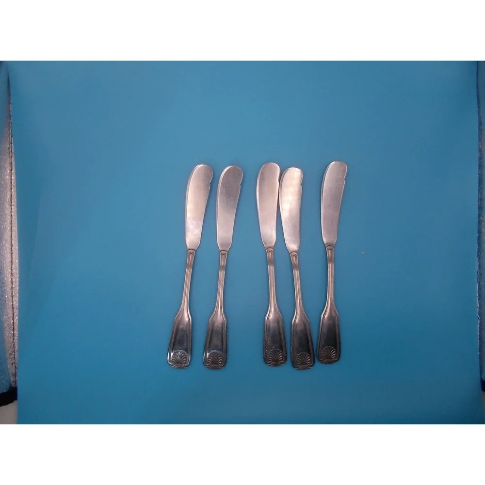 Capco Stainless Steel Butter Spreader Knives Set of 5 Shell Pattern Korea